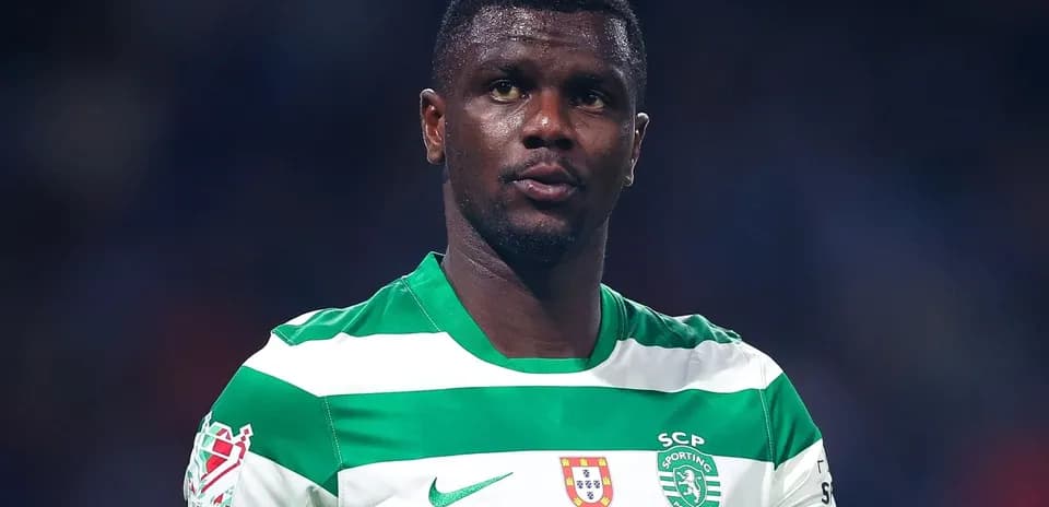 Futbolchi Sporting CP formasi bilan maydonda
