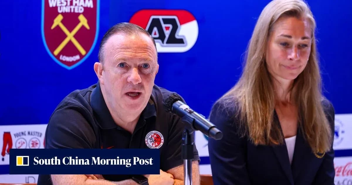 Menejer intervyu berayotgan futbol mutaxassislari