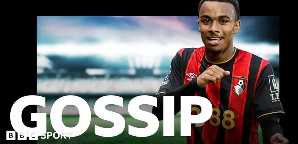 Futbolchi Bournemouth formasida maydonda turibdi