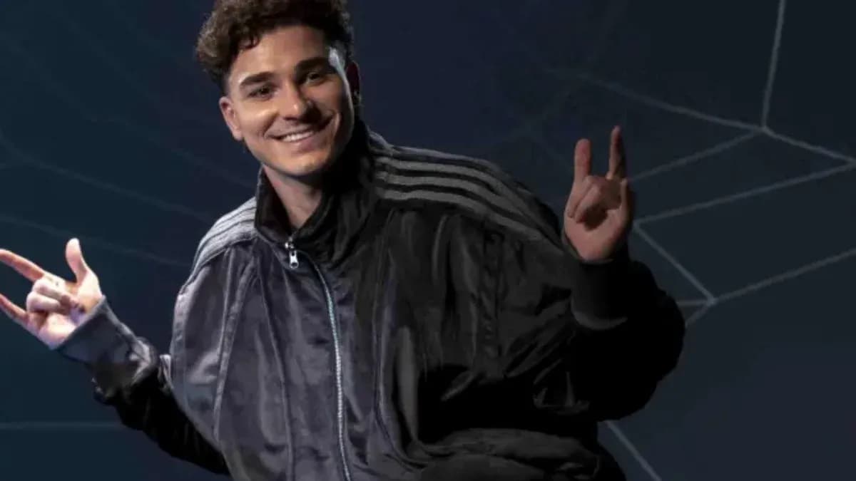 Young man posing in a black jacket