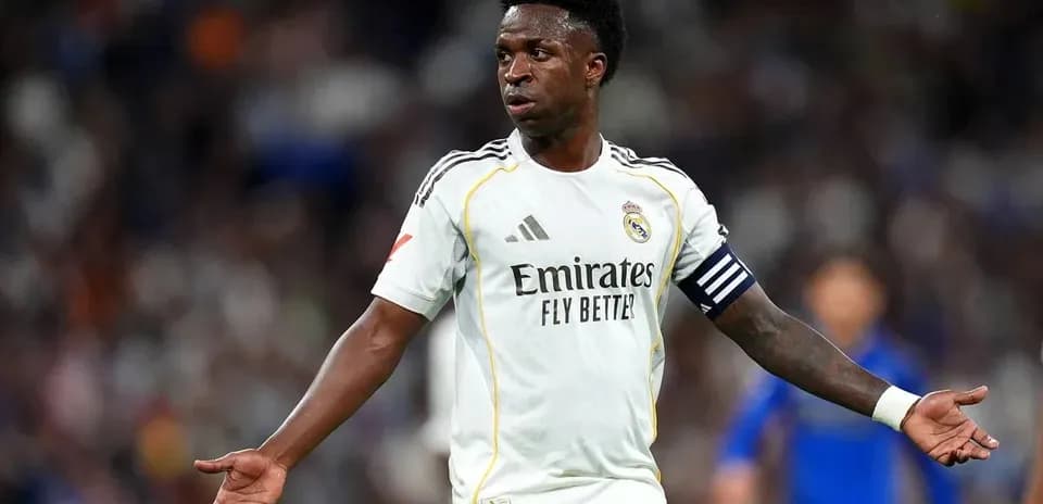 Futbolchi Vinicius Junior maydonda harakatda