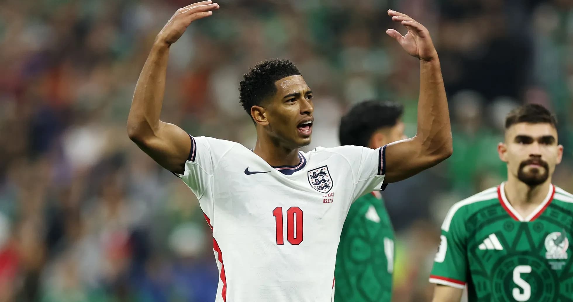 Bellingham gesturing during England vs Mexico match