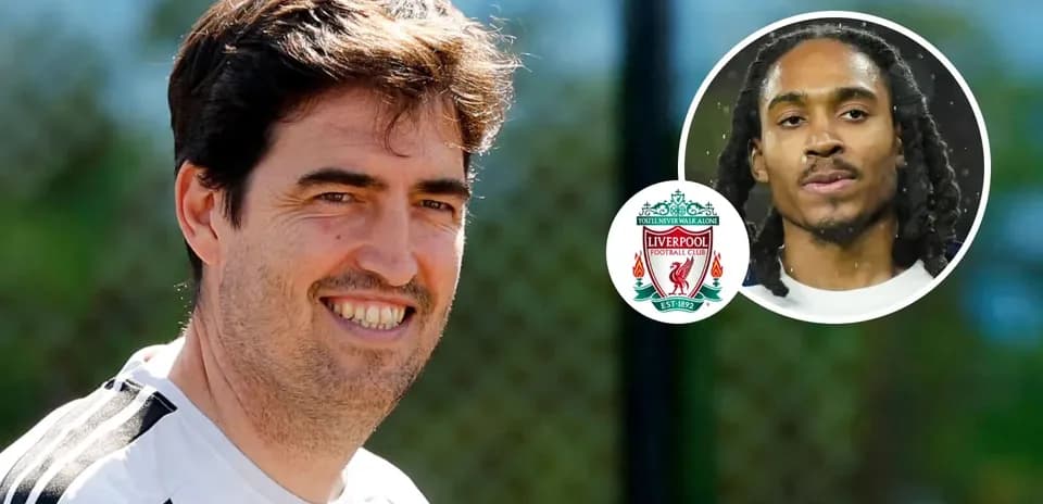 Trener kulganda, Liverpool emblem va futbolchi