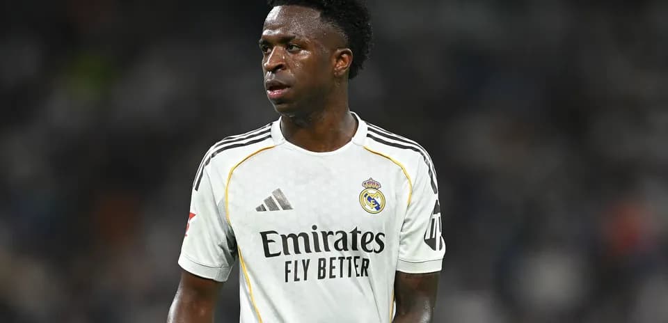 Futbolchi Vinicius Junior Real Madrid formasida