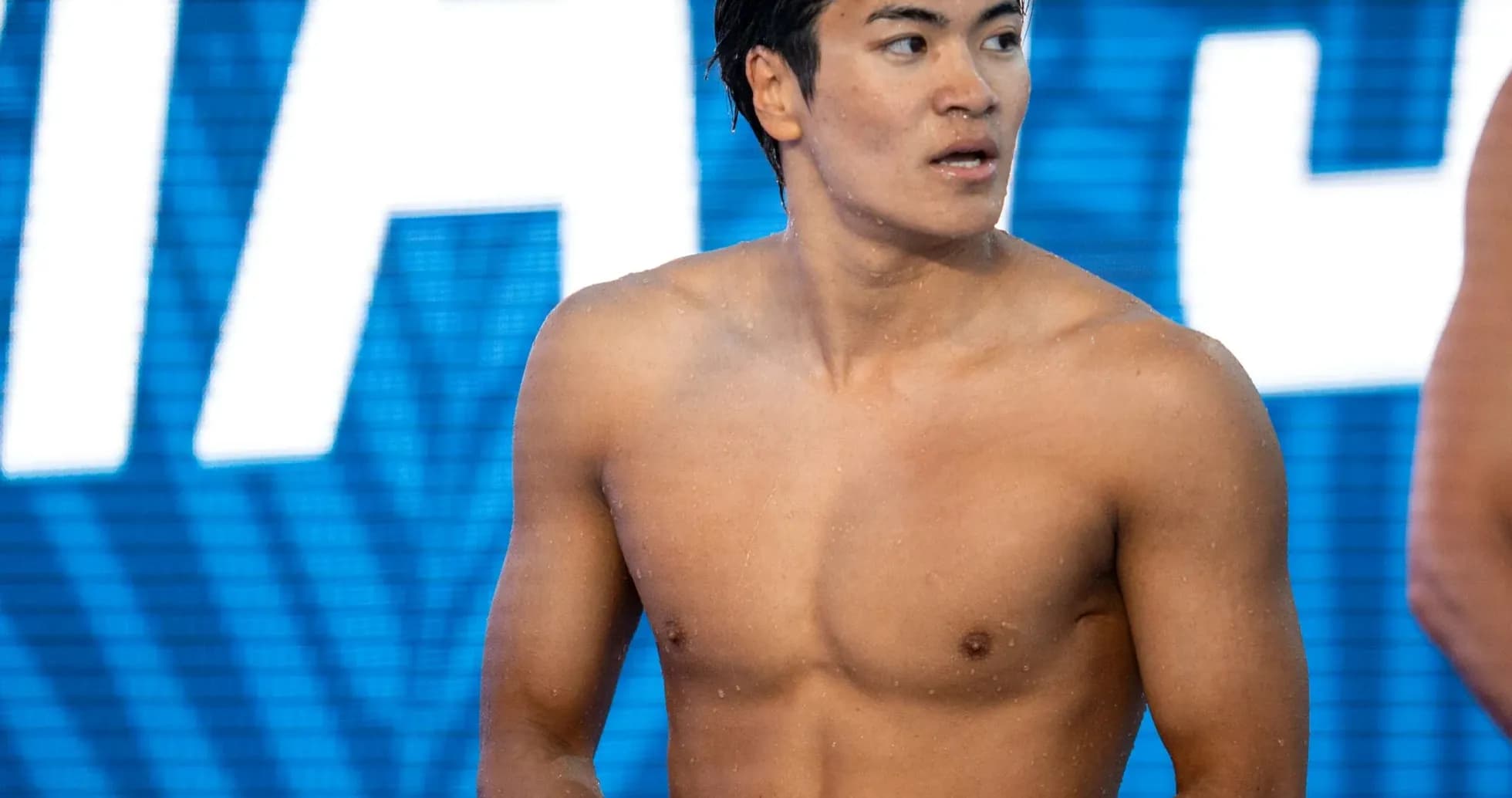 Yuzuru Hanyu preparing for diving event