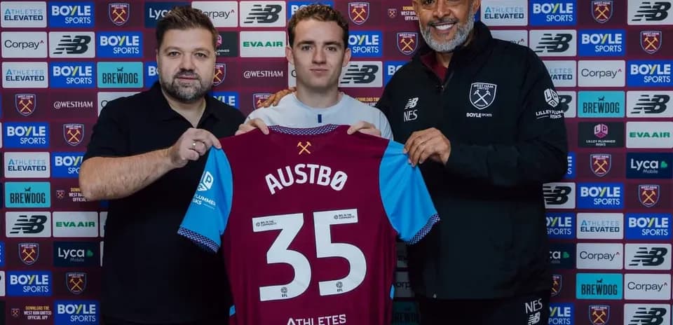 Yoshimatsu Austbø shirt presentation with club officials