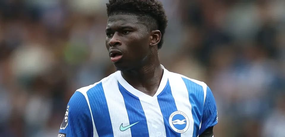 Futbolchi Brighton & Hove Albion formasi bilan