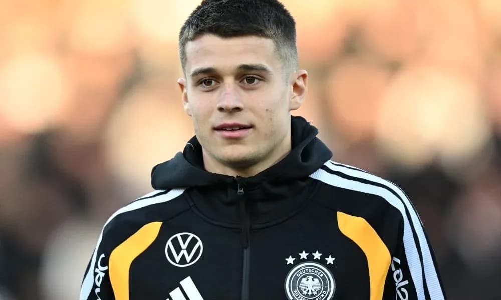 Futbolchi Germaniya terma jamoasi formasi bilan