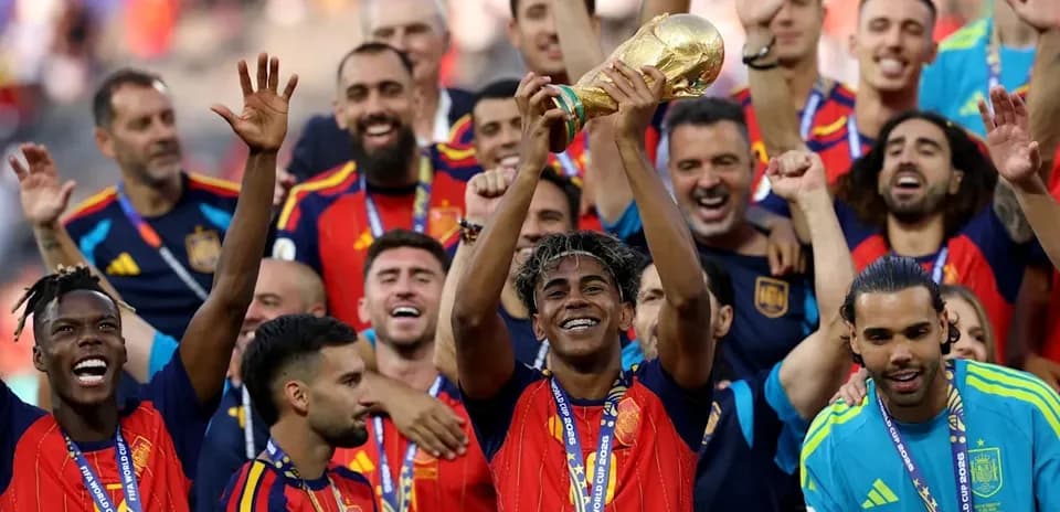 Ispaniya futbol jamoasi jahlashayotganda