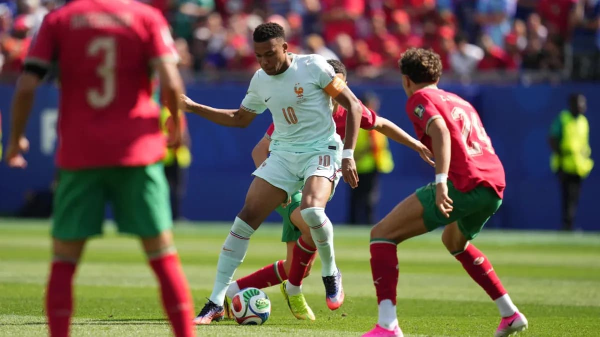 Fransiya va Marokash o'rtasida futbol o'yini
