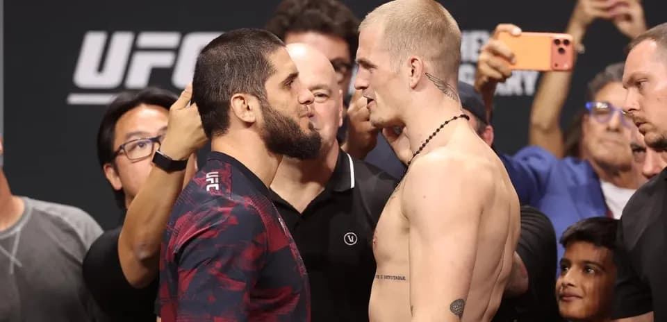 Duel between fighters at UFC weigh-in event