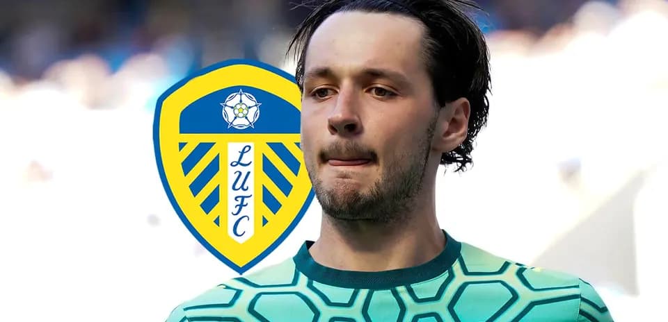 Futbolchi Leeds United formasida maydonda