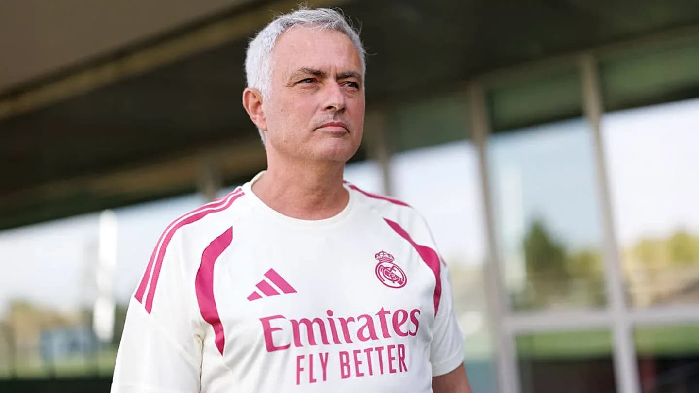 Murabbi Real Madrid formasi kiygan