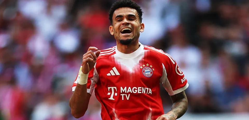 Futbolchi Bayern Munich formasida gol urgan payt