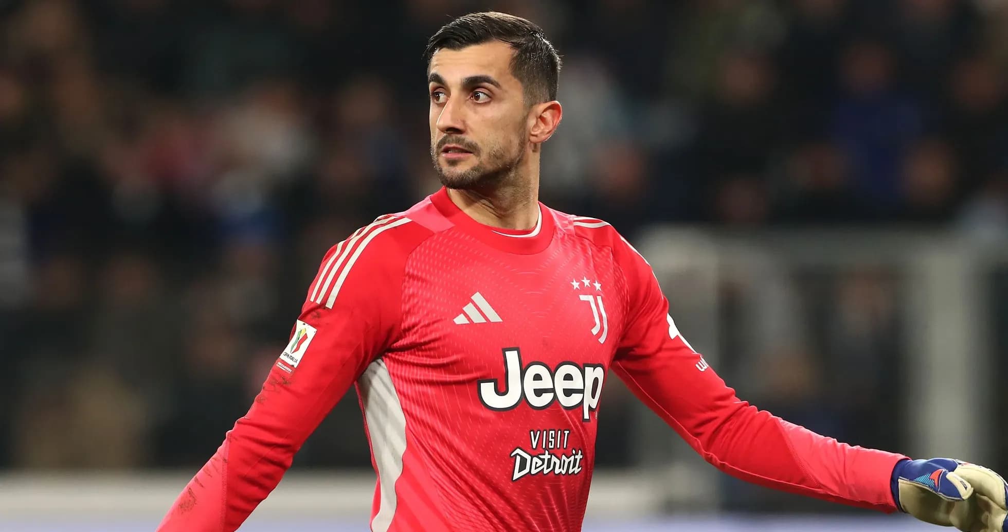 Juve goalkeeper in red kit during match