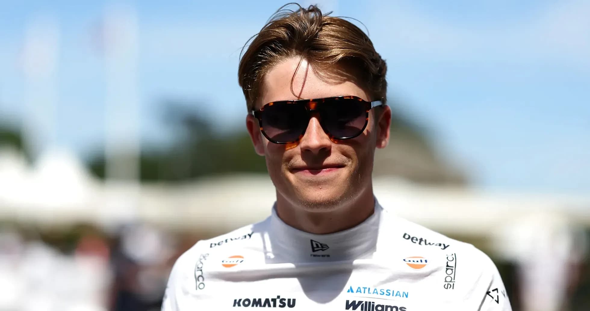 Yoshida Williams F1 team driver wearing sunglasses
