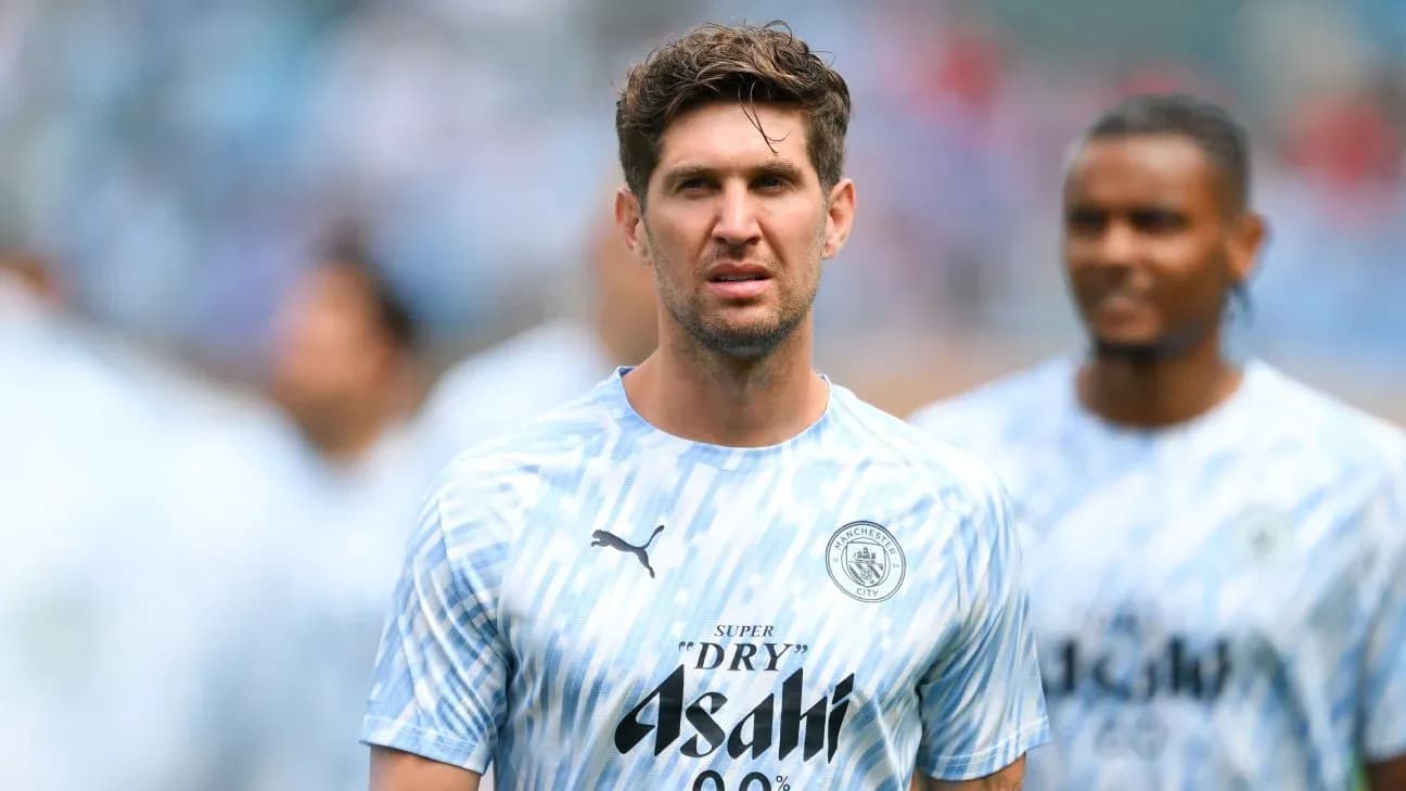 Futbolchi mashg'ulotida, Manchester City formasi kiygan