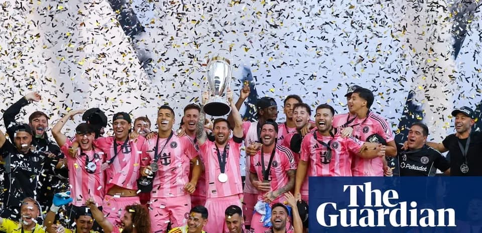 Miami futbol jamoasi kubok bilan bayram qilmoqda