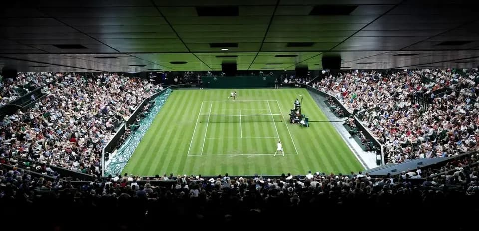 Wimbledon match with full crowd in attendance