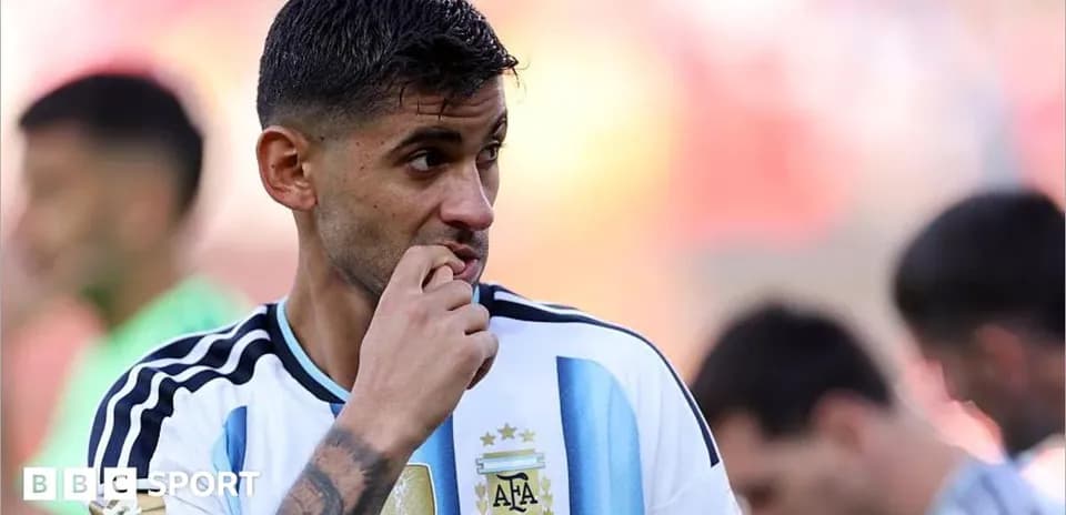 Futbolchi o'yin oldidan fikr yuritmoqda