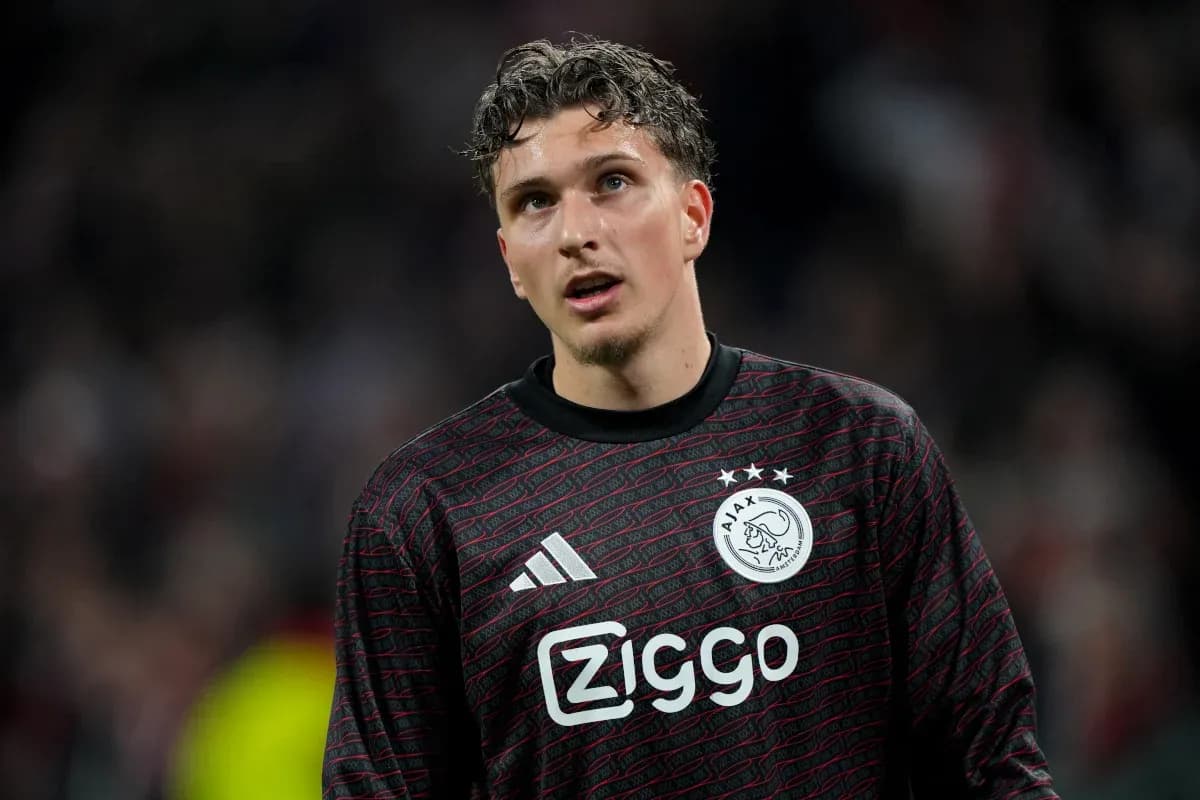 Ajax goalkeeper in match uniform on the field