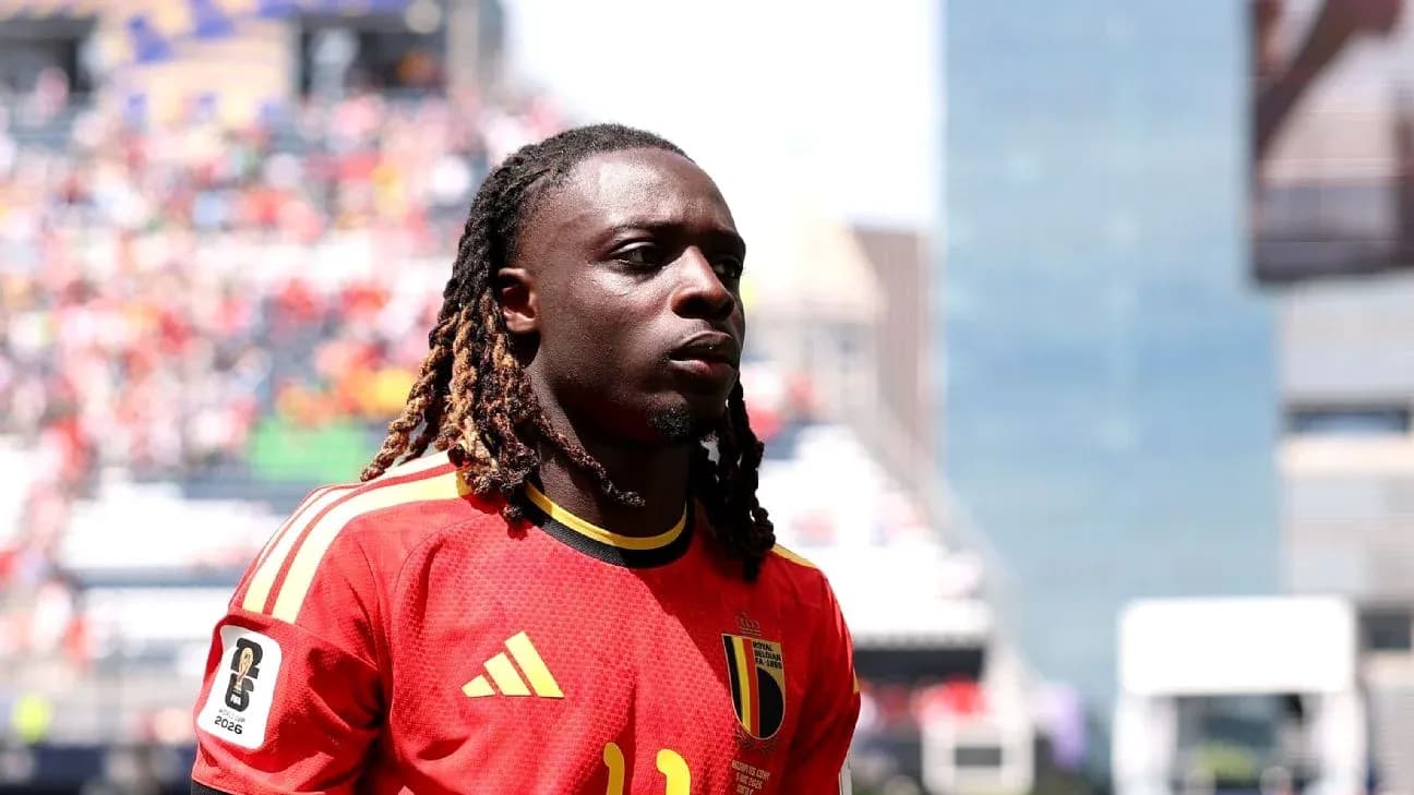 Futbolchi Belgiya terma jamoasi formasida