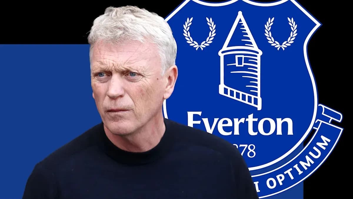 Menejer Everton oldida ko'rinmoqda