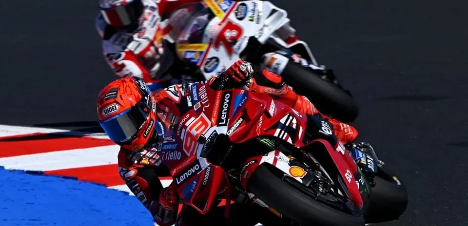 Motocyclchilar poygasi, birinchi o'rinda Ducati.