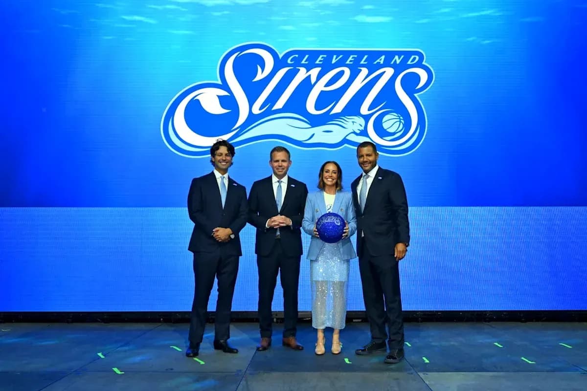 Cleveland Sirens team members at launch event Cleveland Sirens team members at launch event