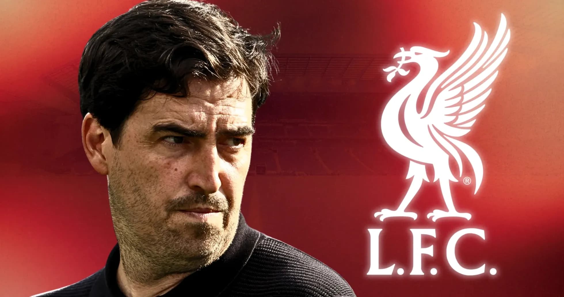 Trenerning Liverpool futbol klubining logotipi bilan Trenerning Liverpool futbol klubining logotipi bilan
