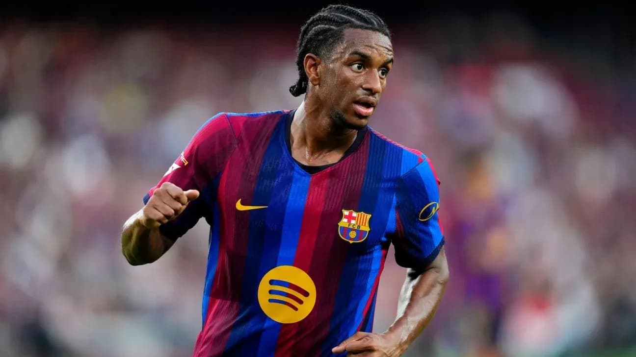 Futbolchi Barcelona formasida harakatda Futbolchi Barcelona formasida harakatda