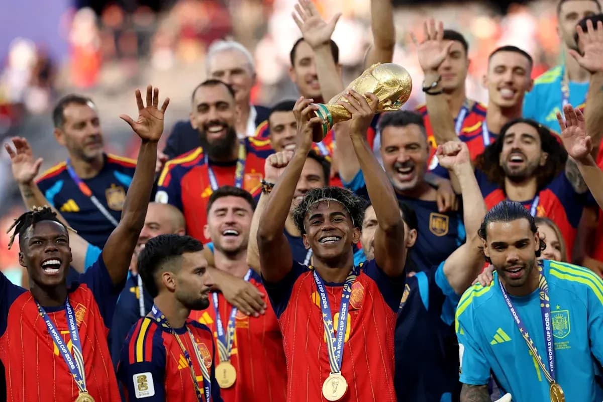 Ispaniya futbol jamoasi jahlashayotganda Ispaniya futbol jamoasi jahlashayotganda