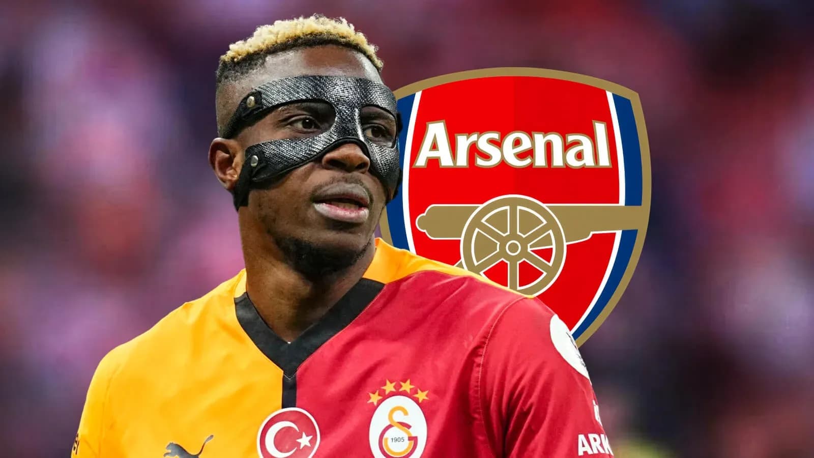 Futbolchi Galatasaray formasida, Arsenal logosi ortida Futbolchi Galatasaray formasida, Arsenal logosi ortida