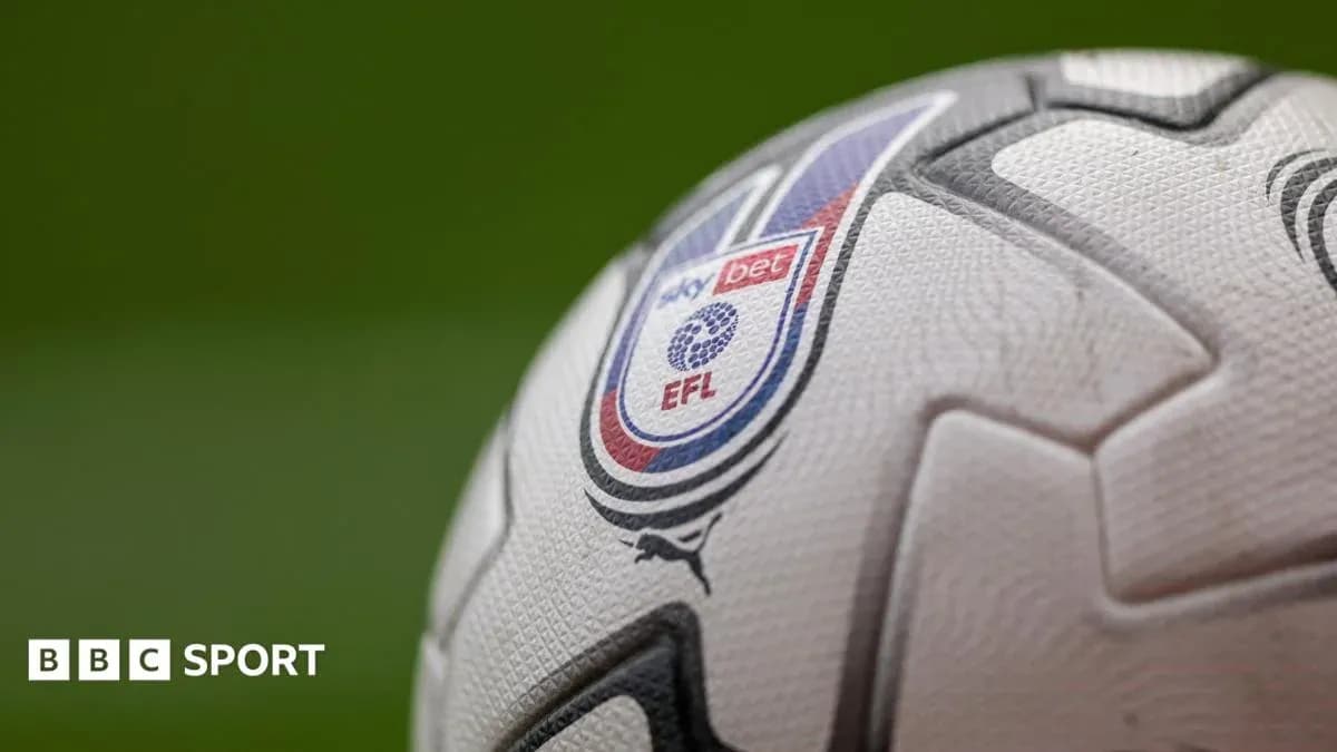 EFL futbol to'pi brendi va logotipi EFL futbol to'pi brendi va logotipi