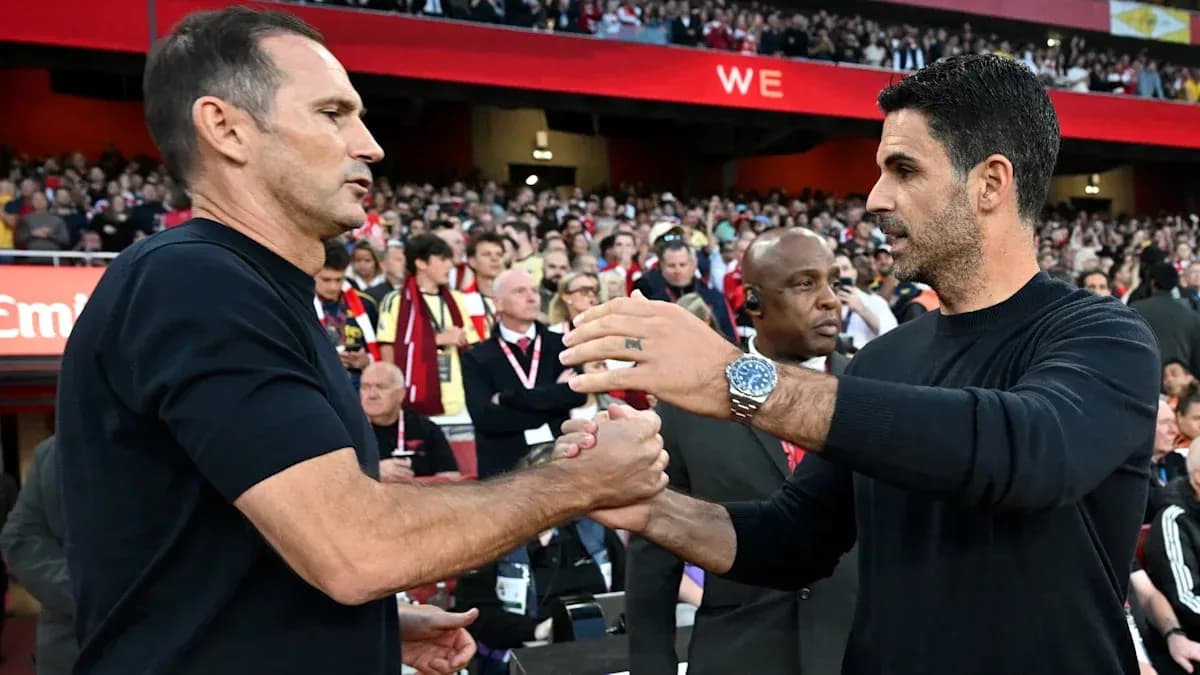 Trainers shaking hands before the match Trainers shaking hands before the match