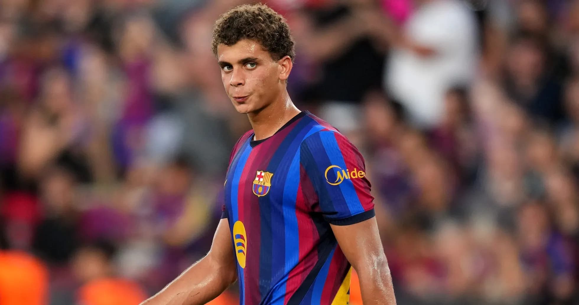 Futbolchi maydonda o'yin paytida Futbolchi maydonda o'yin paytida