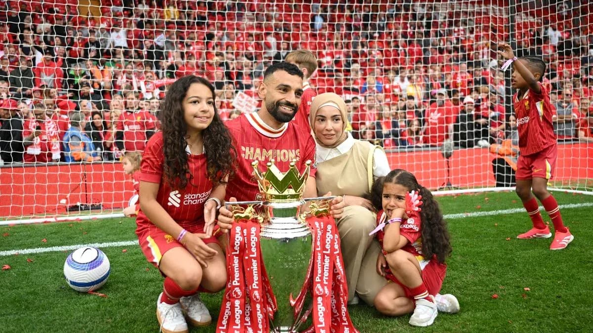 Mohamed Salah with family and Premier League trophy Mohamed Salah with family and Premier League trophy