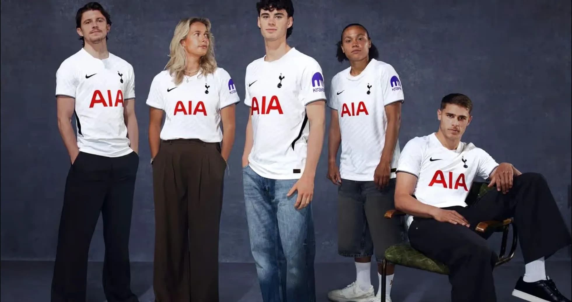 Five people wearing Tottenham Hotspur jerseys posing Five people wearing Tottenham Hotspur jerseys posing