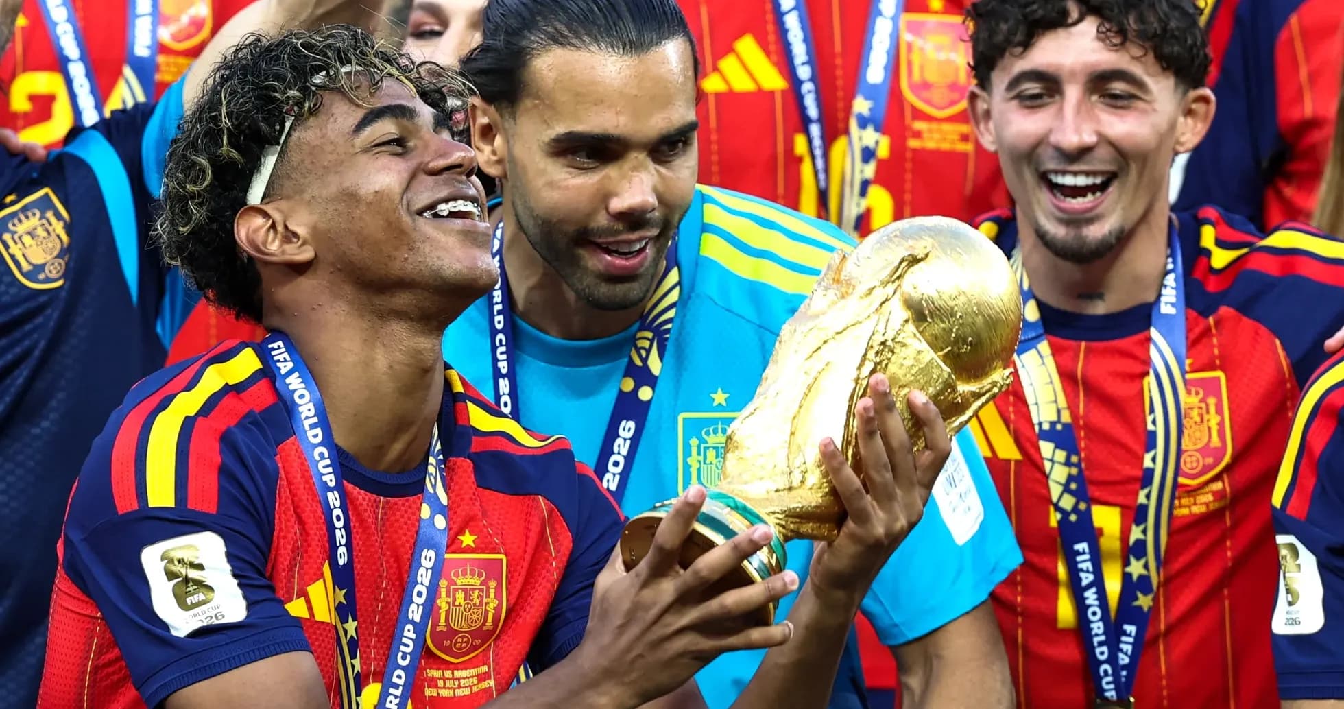 Ispaniya futbol jamoasi 2026 Jahon Kubogini qo'lga kiritmoqda Ispaniya futbol jamoasi 2026 Jahon Kubogini qo'lga kiritmoqda